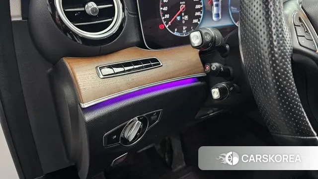 Mercedes-Benz E-Class W213 id 3210122 из Кореи 7