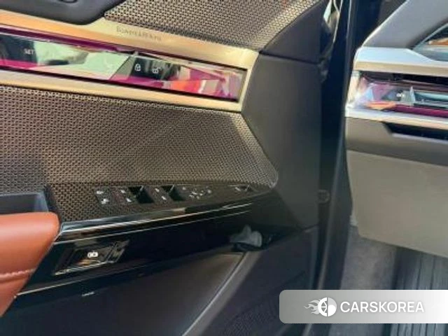 BMW 7 Series (G70) id 3831365 из Кореи 7