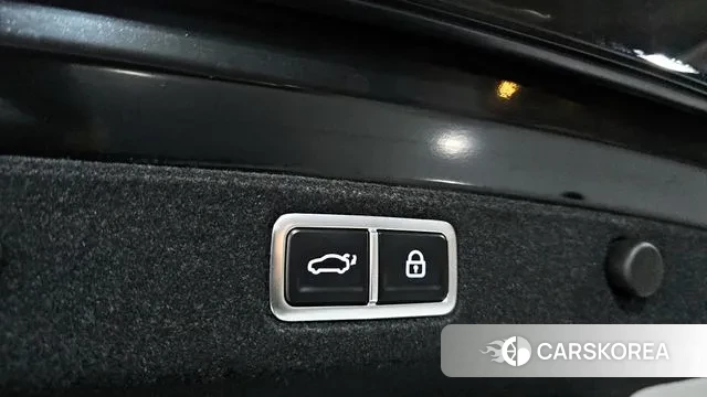 Hyundai Grandeur Hybrid (GN7) id 3684512 из Кореи 7