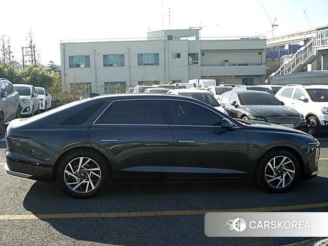 Hyundai Grandeur Hybrid (GN7) id 3452632 из Кореи 7