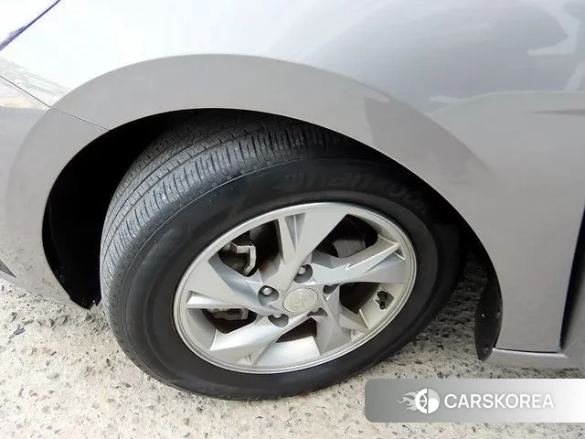 Hyundai Avante (CN7) id 3488427 из Кореи 7