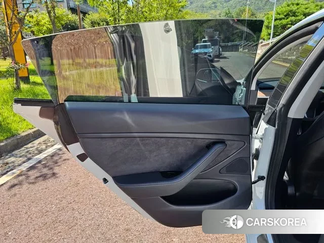 Tesla Model 3 id 3112137 из Кореи 7