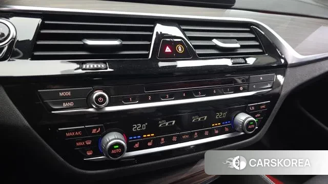 BMW 5 Series (G30) id 3656793 из Кореи 7