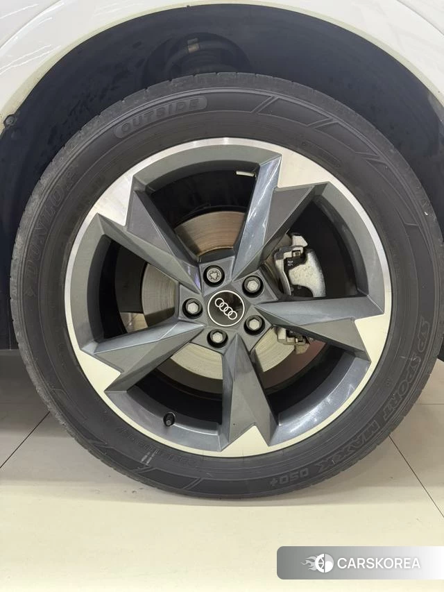 Audi Q3 id 4380629 из Китая 7