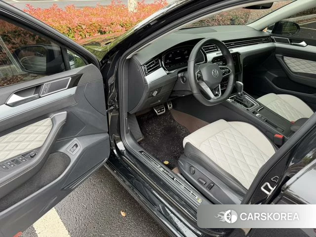 Volkswagen Magotan id 4265485 из Китая 7