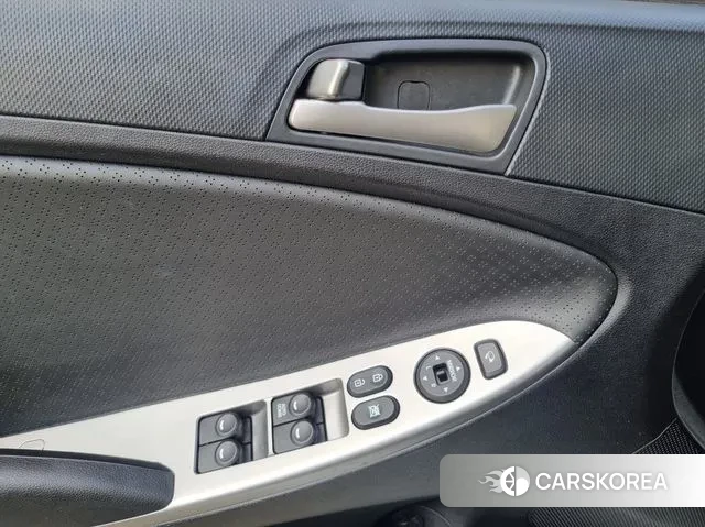 Hyundai Accent (New type) id 3230779 из Кореи 7
