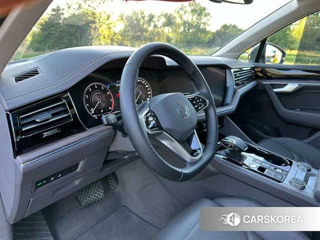 Volkswagen Touareg id 4291347 из Китая 7