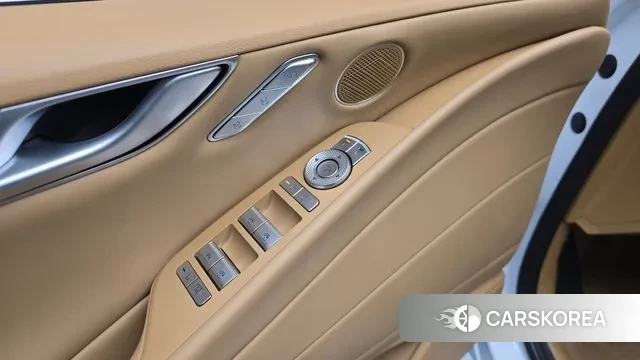 Genesis G80 (RG3) id 3664222 из Кореи 7