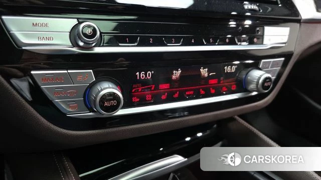 BMW 5 Series (G30) id 4758726 из Кореи 7