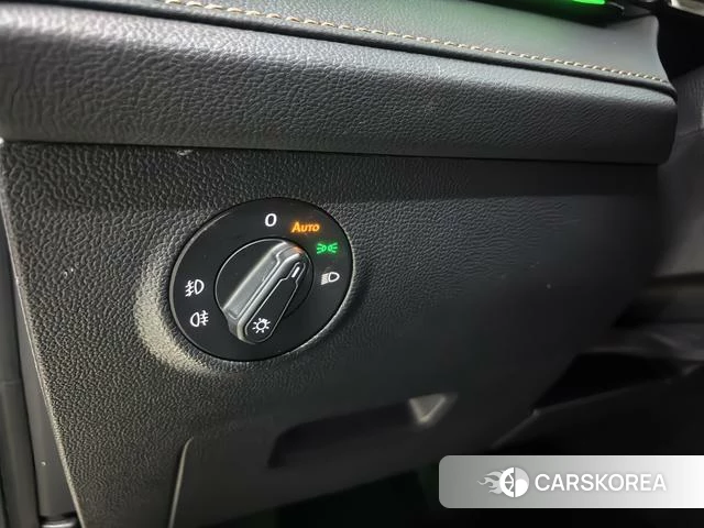 Volkswagen Tuyue 2022 Белый из Китая, фото 6