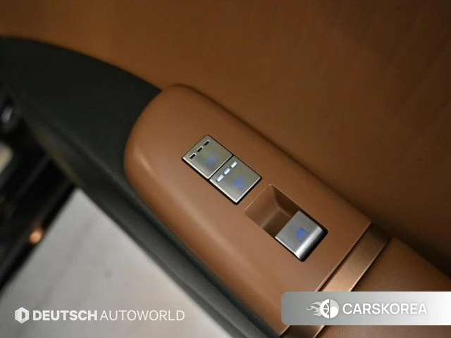 Hyundai Grandeur (GN7) id 3799141 из Кореи 7