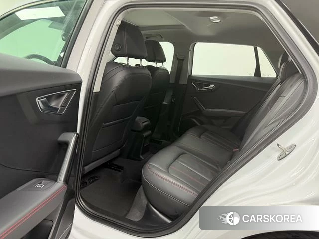Audi Q2L id 3856032 из Китая 7