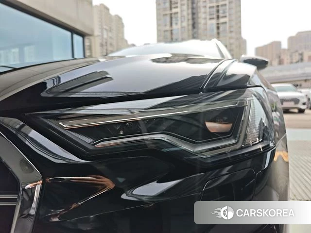 Audi A6L id 4333617 из Китая 7
