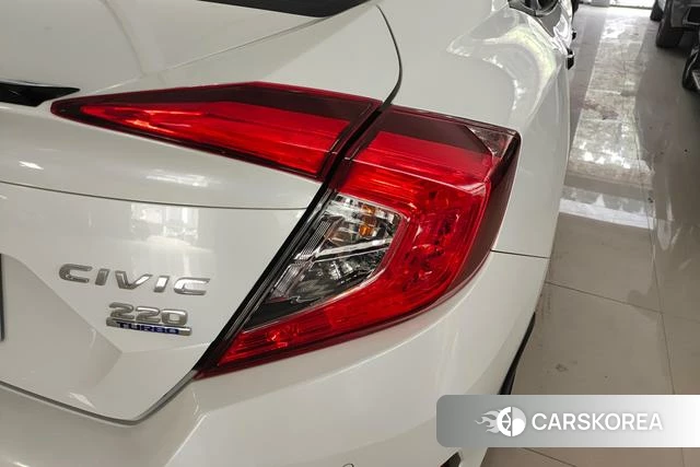 Honda Civic id 4242118 из Китая 7