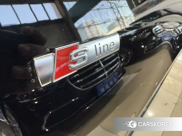 Audi A6L id 4275651 из Китая 7