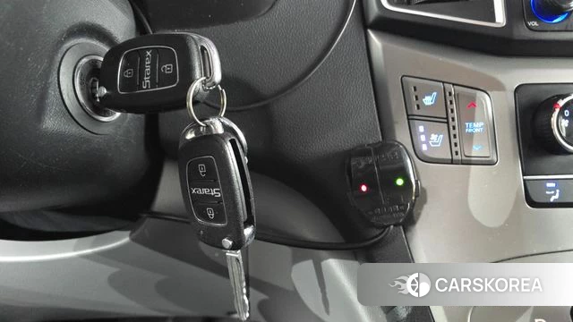 Hyundai The New Grand Starex id 4526008 из Кореи 7