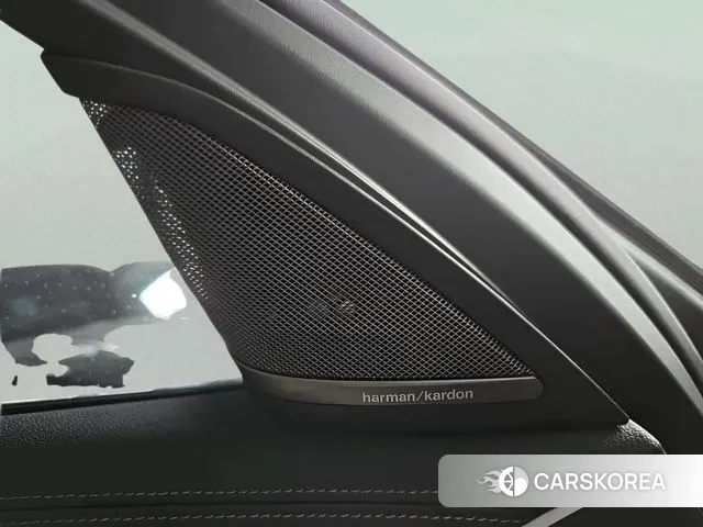 BMW 5 Series (G30) id 3776519 из Кореи 7