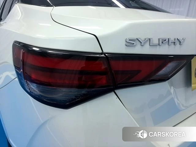 Nissan Xuan Yi id 4274745 из Китая 7