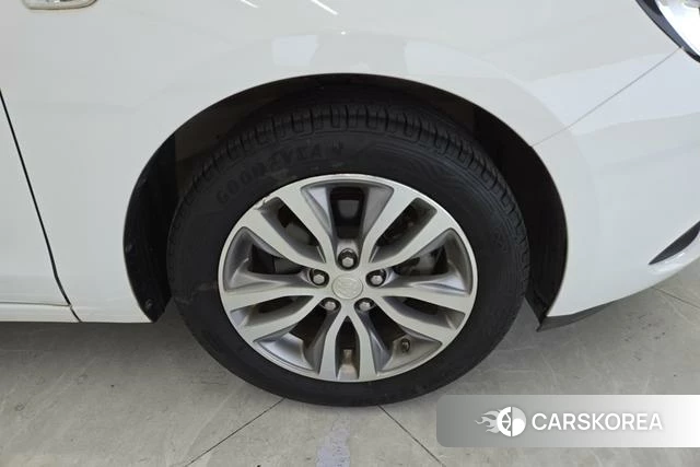 Buick Yinglang id 4212459 из Китая 7