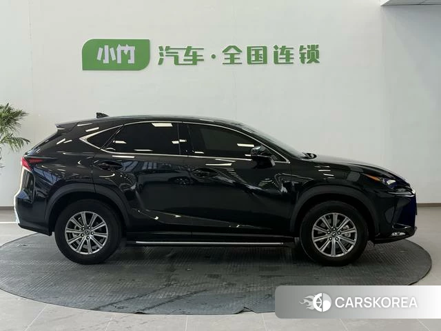 Lexus NX id 4262450 из Китая 7