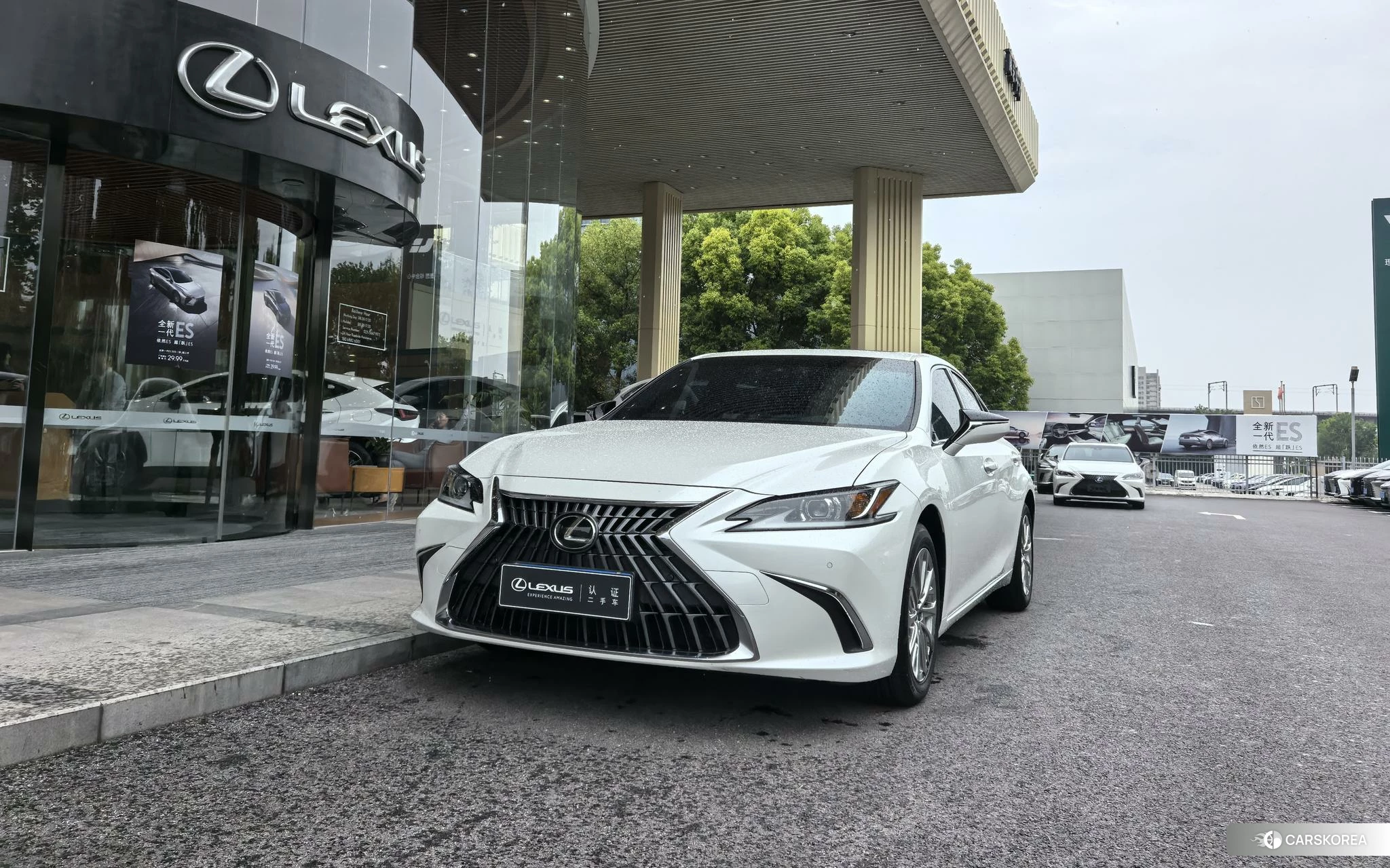 Lexus ES id 4487405 из Китая 7