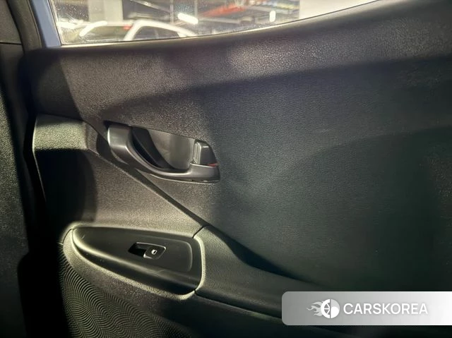 Hyundai Veloster (JS) id 3905731 из Кореи 7