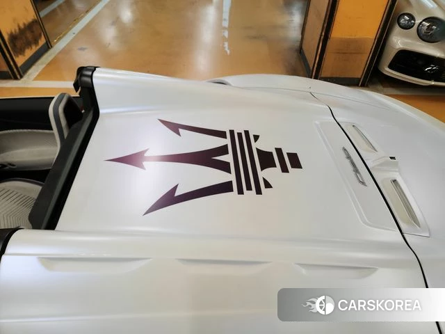 Maserati MC20 id 3850808 из Кореи 7