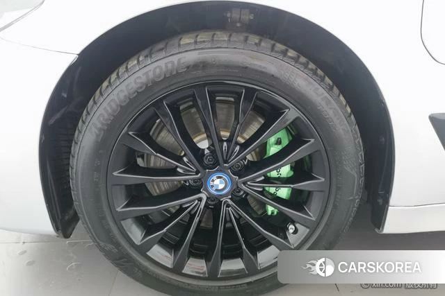 BMW 5 series PHEV id 4254215 из Китая 7