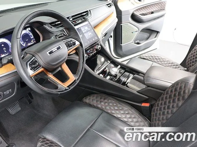 Jeep Grand Cherokee (WL) id 2874789 из Кореи 7