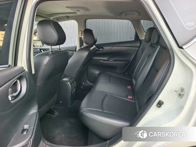 Nissan TIIDA id 4272736 из Китая 7
