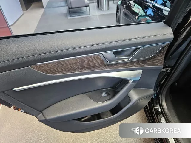 Audi A6 (C8) id 3448368 из Кореи 7