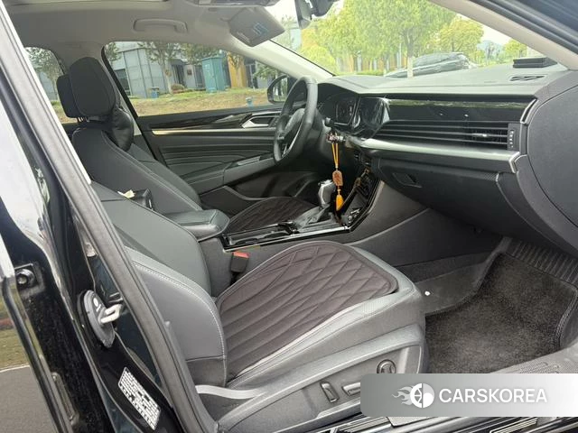 Volkswagen Passat id 4265599 из Китая 7
