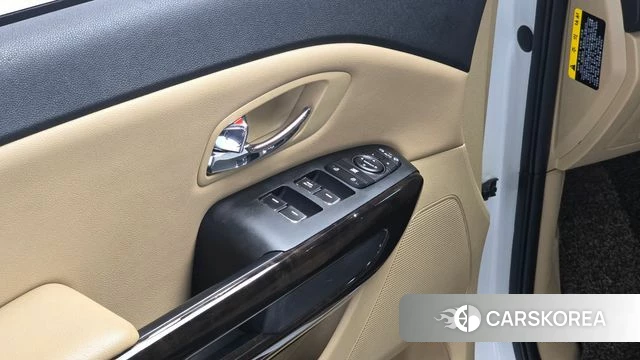 Kia The New Carnival id 3911663 из Кореи 7