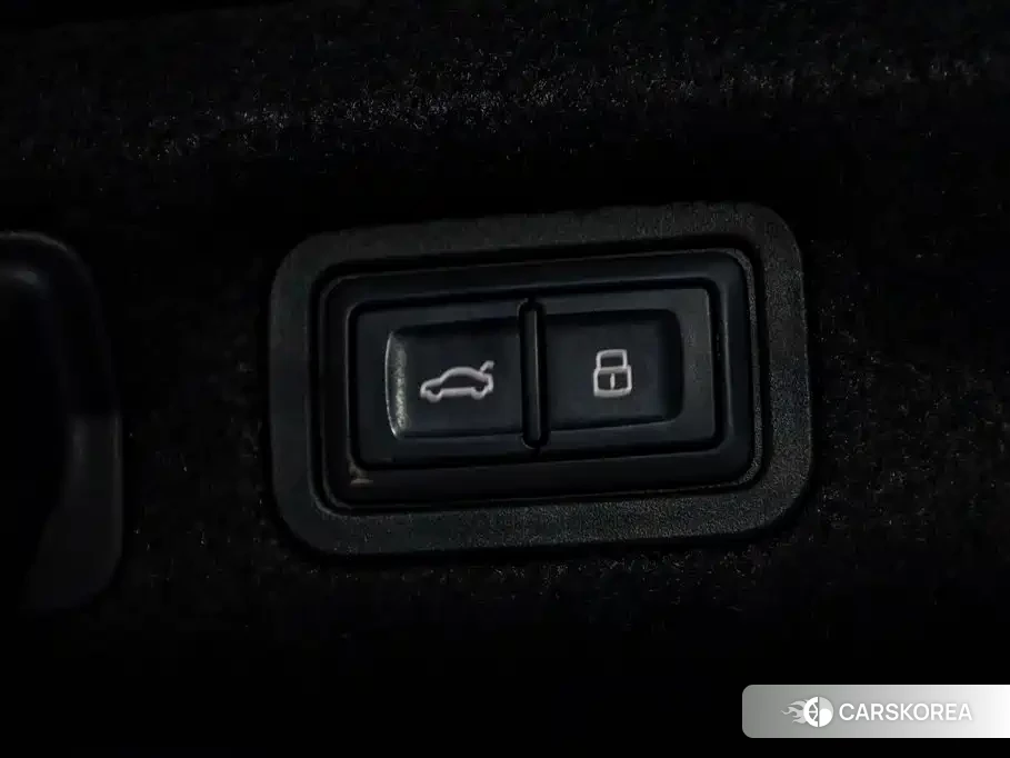 Audi A7L id 4649382 из Китая 7