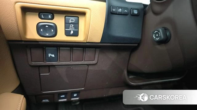 Lexus New ES300h id 3845900 из Кореи 7