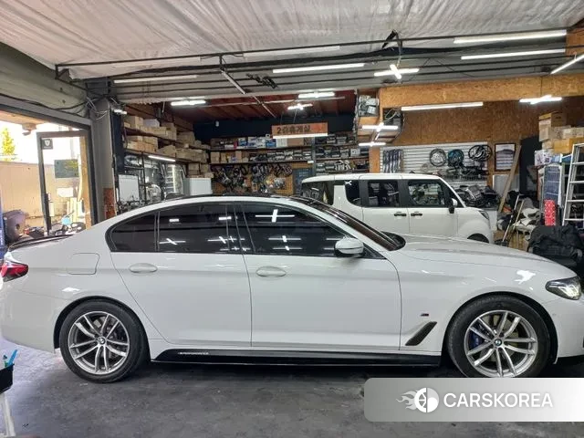 BMW 5 Series (G30) id 3335529 из Кореи 7