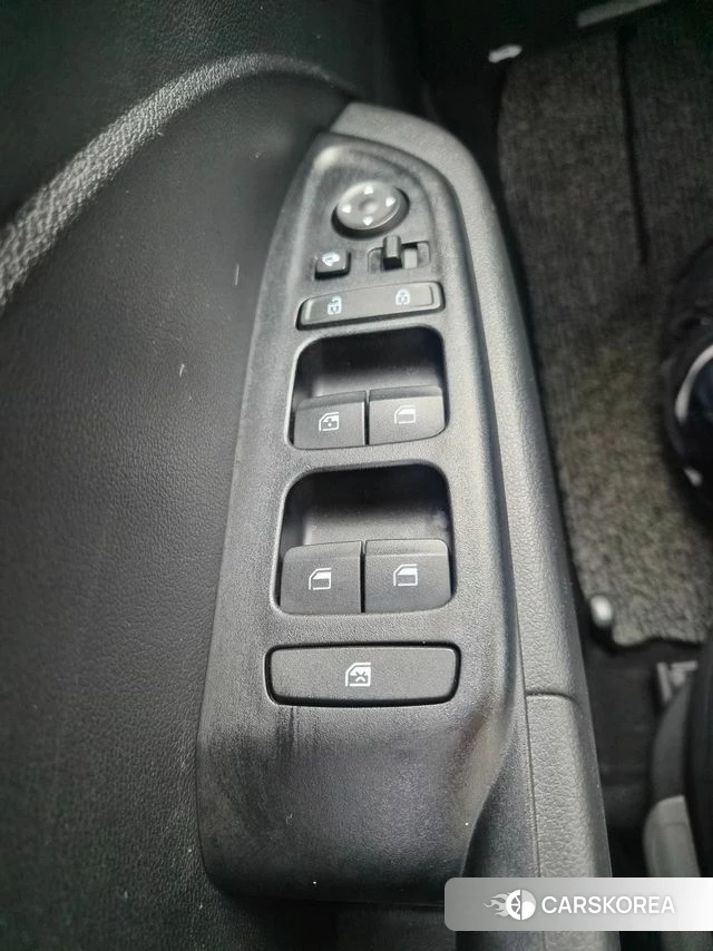 Hyundai Venue id 4923426 из Кореи 7
