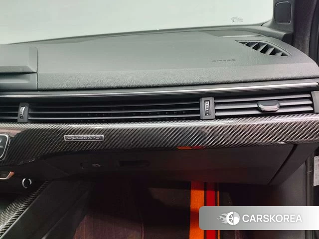 Audi A4L id 4276651 из Китая 7
