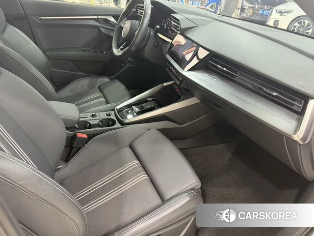 Audi A3 id 4329044 из Китая 7