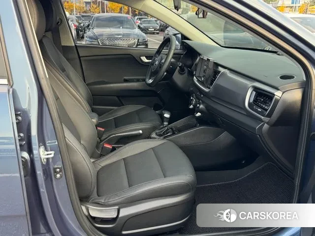 Kia Stonic id 3374771 из Кореи 7