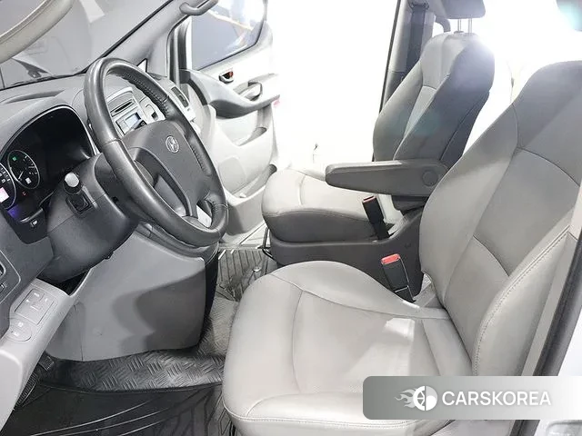 Hyundai The New Grand Starex id 3139544 из Кореи 7