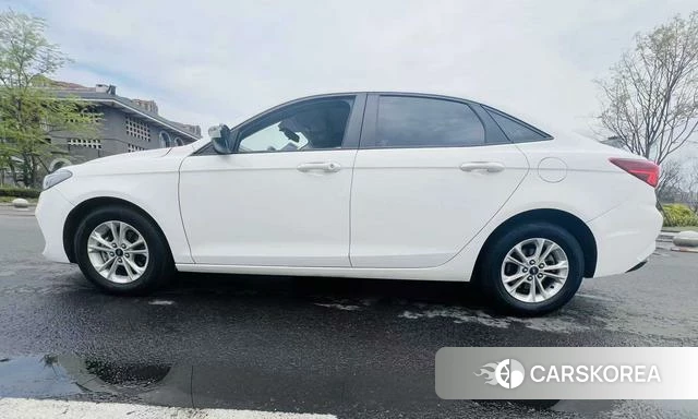 Ford Forrest id 4368274 из Китая 7