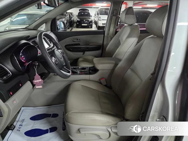 Kia All New Carnival id 4285950 из Кореи 7