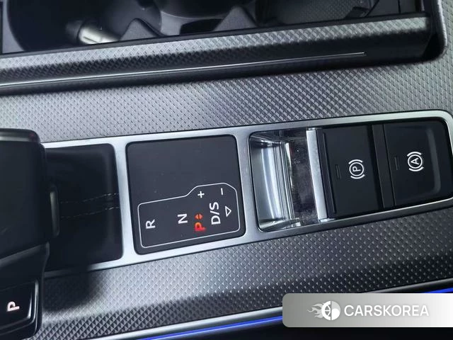 Audi A6L id 4207145 из Китая 7