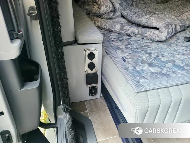 Hyundai Staria id 4456199 из Кореи 7