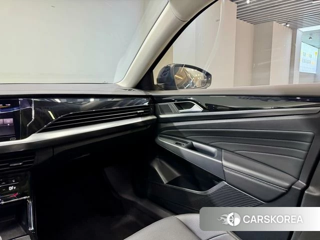 Volkswagen Passat id 3876057 из Китая 7