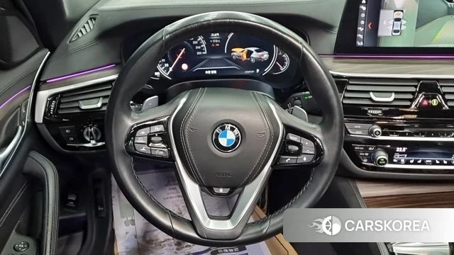 BMW 5 Series (G30) id 4491181 из Кореи 7