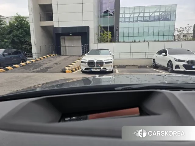 BMW 3 Series (G20) id 3228890 из Кореи 7