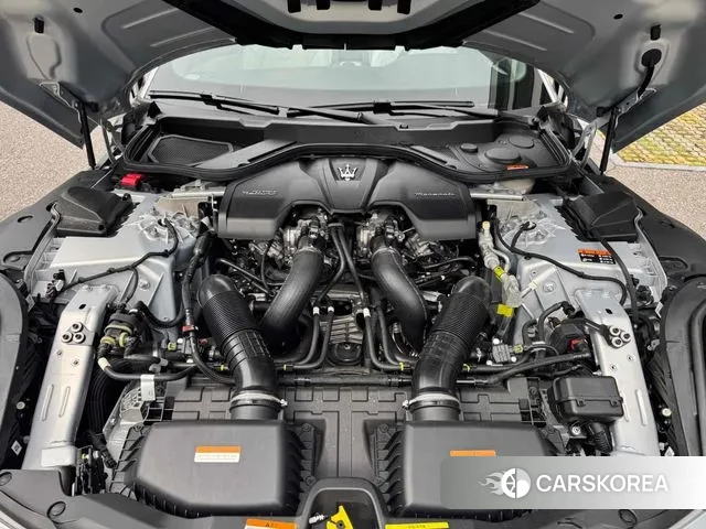 Maserati Grancabrio 2nd Generation id 3288943 из Кореи 7