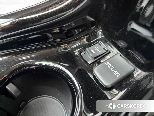 Toyota Prius 4th Generation id 3873917 из Кореи 7